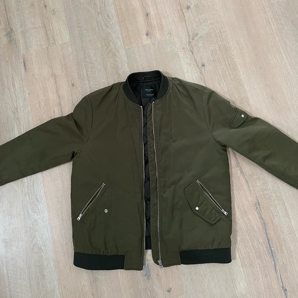 Zara bomber jacket - Picture 1 of 6